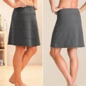 Athleta Gray A-Line Tiered Skirt Knee-Length